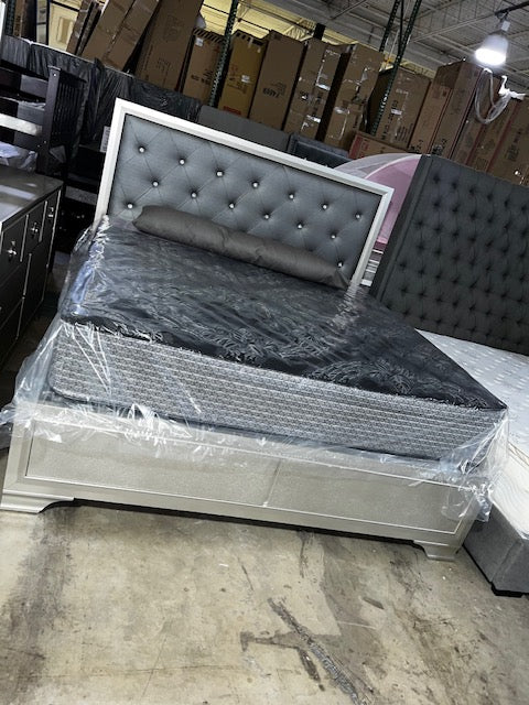 Salford Bedroom Set