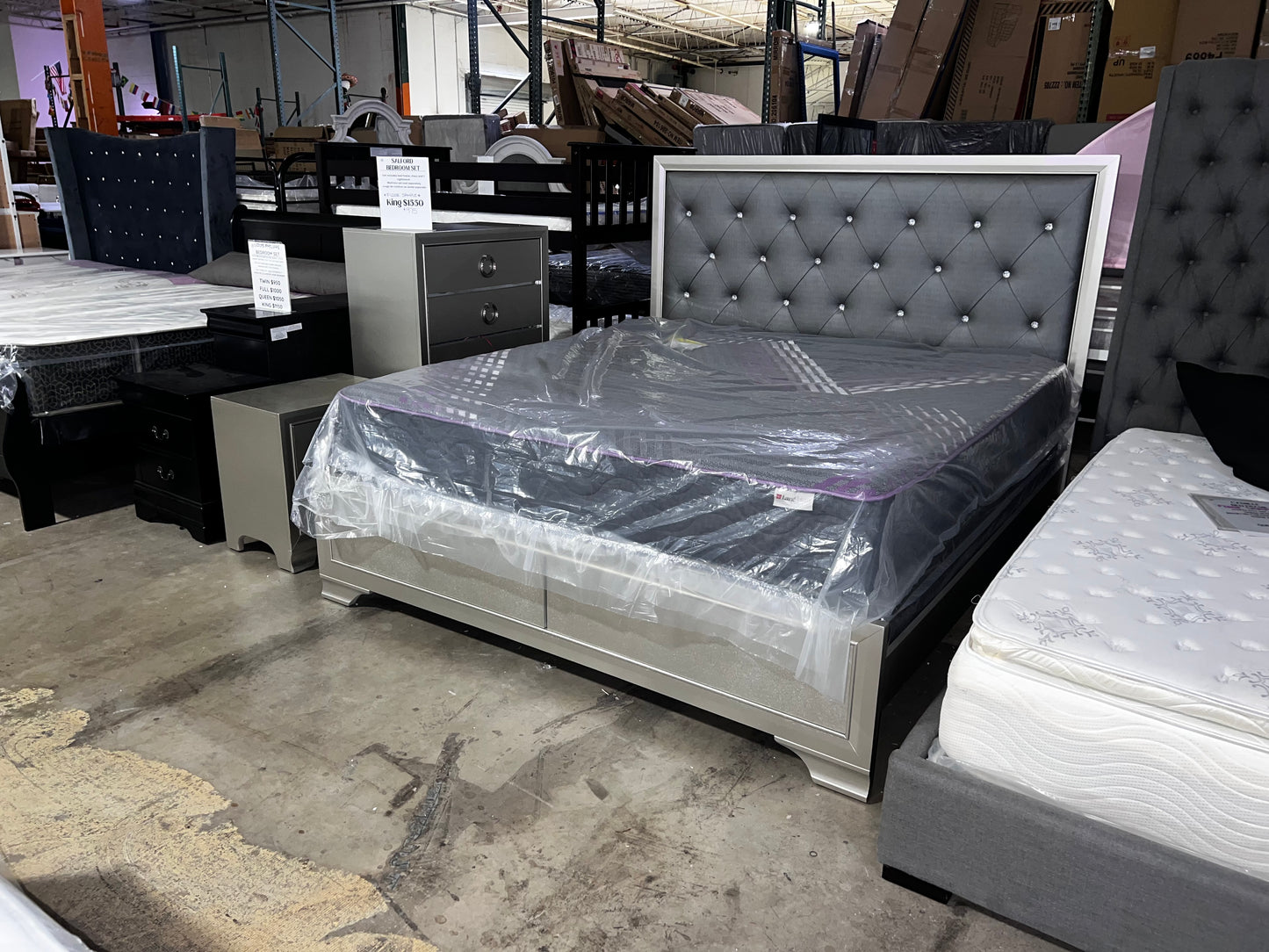 Salford Bedroom Set