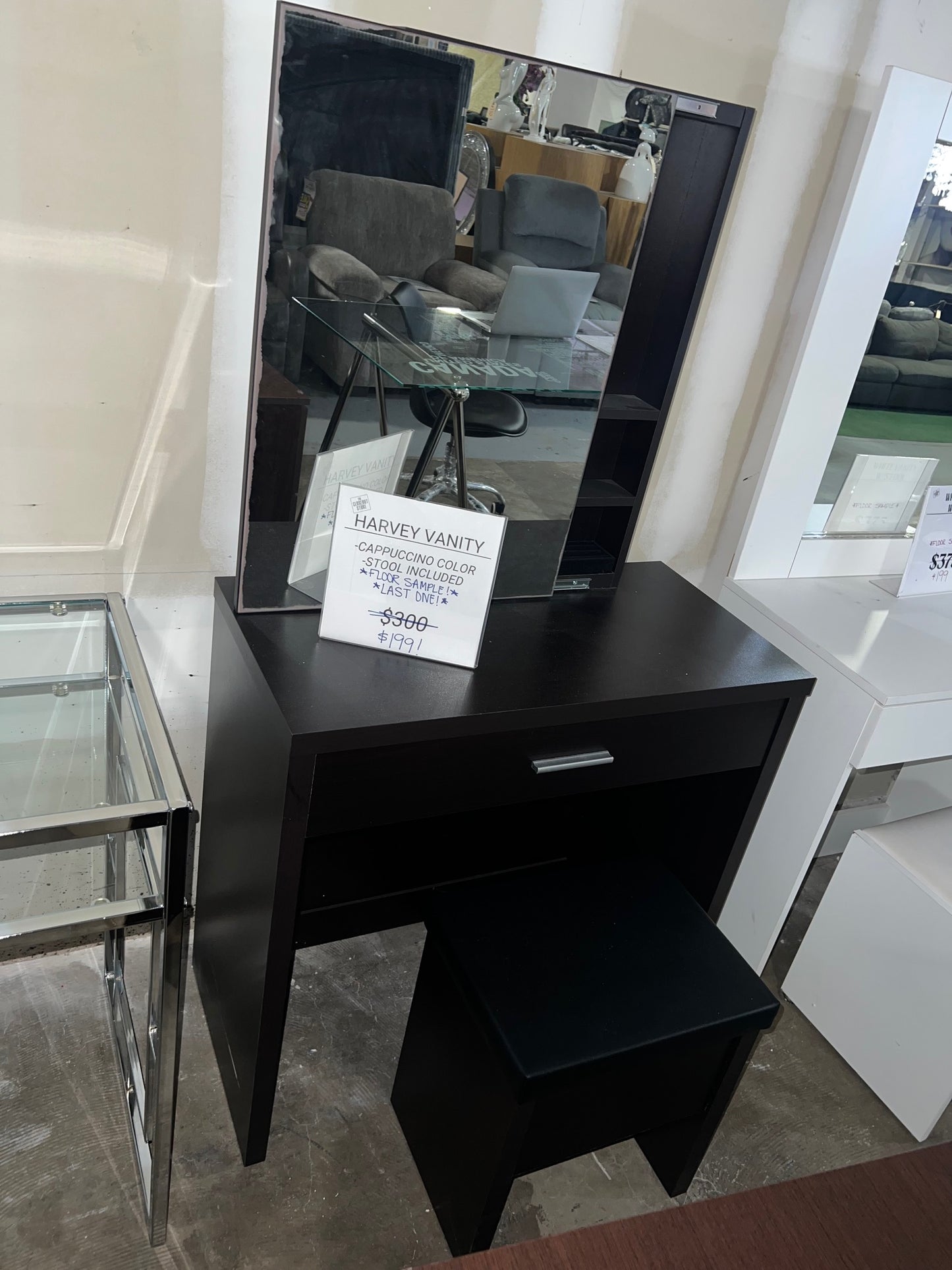 Cappuccino Vanity with Stool