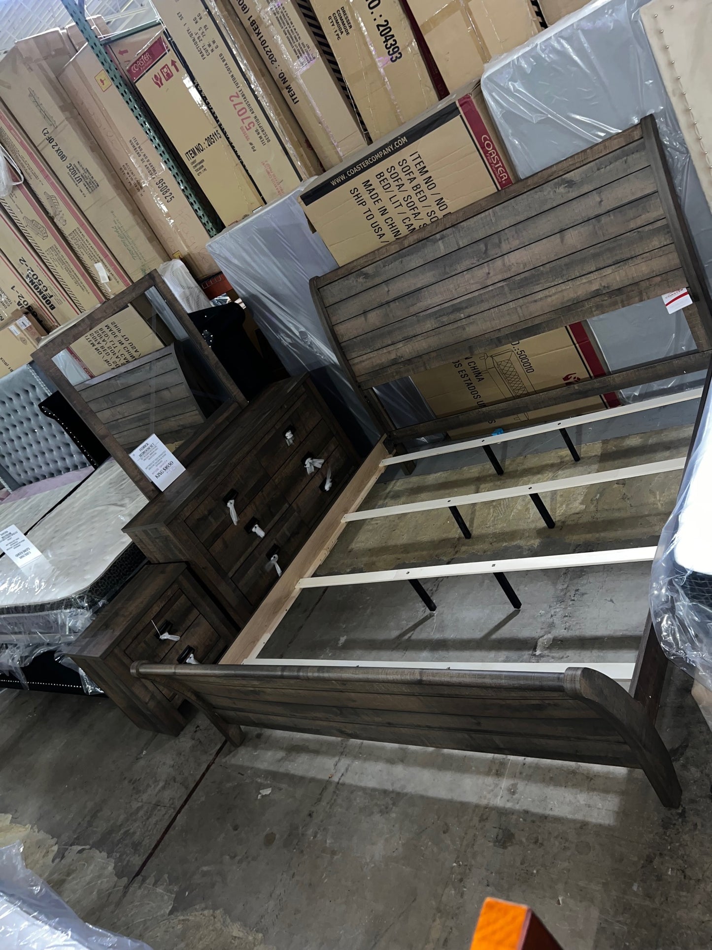 Fedrick King Bedroom Set