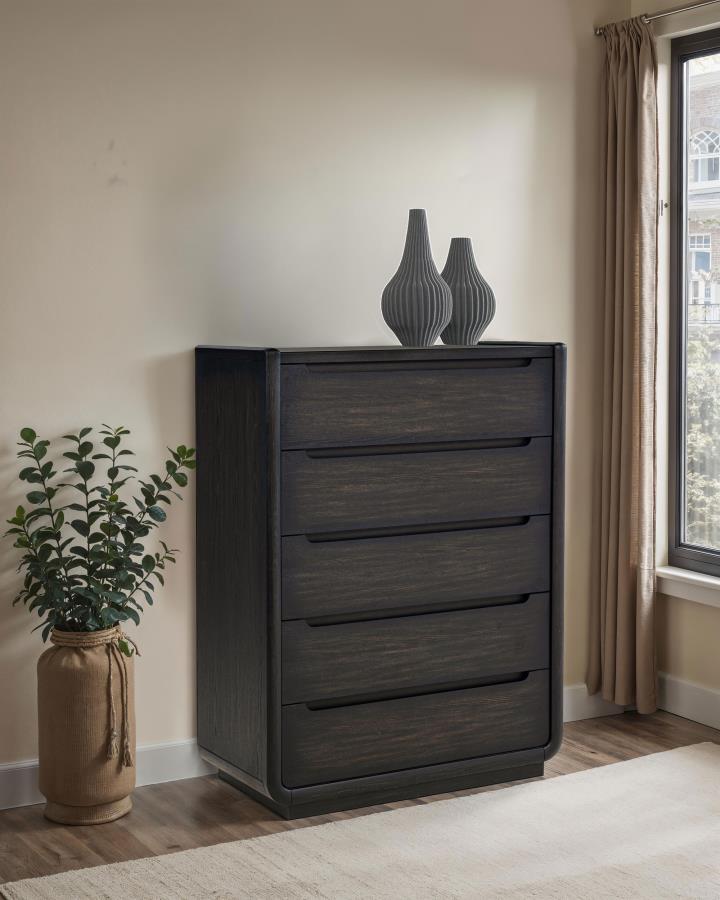 Leandro Bedroom Set