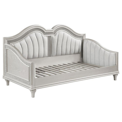 Evangeline Upholstered Twin Daybed