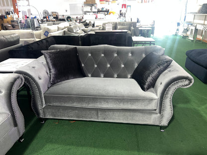 Frostine Livingroom Set