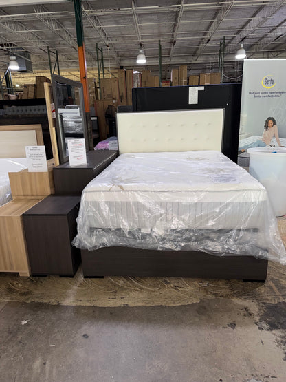 Sharpe Queen Bedroom Set