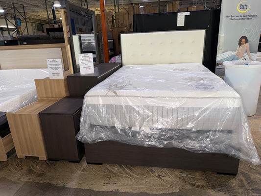 Sharpe Queen Bedroom Set