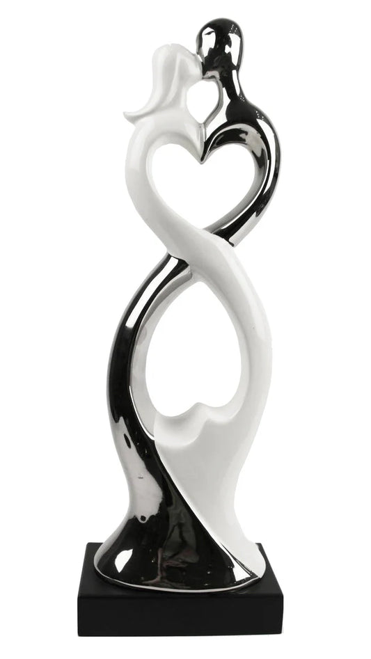 Couple Sculpture