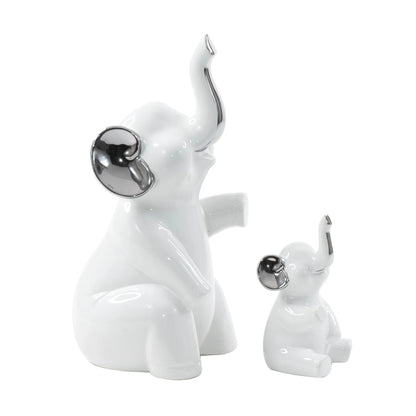 Elephant Family Sculpture