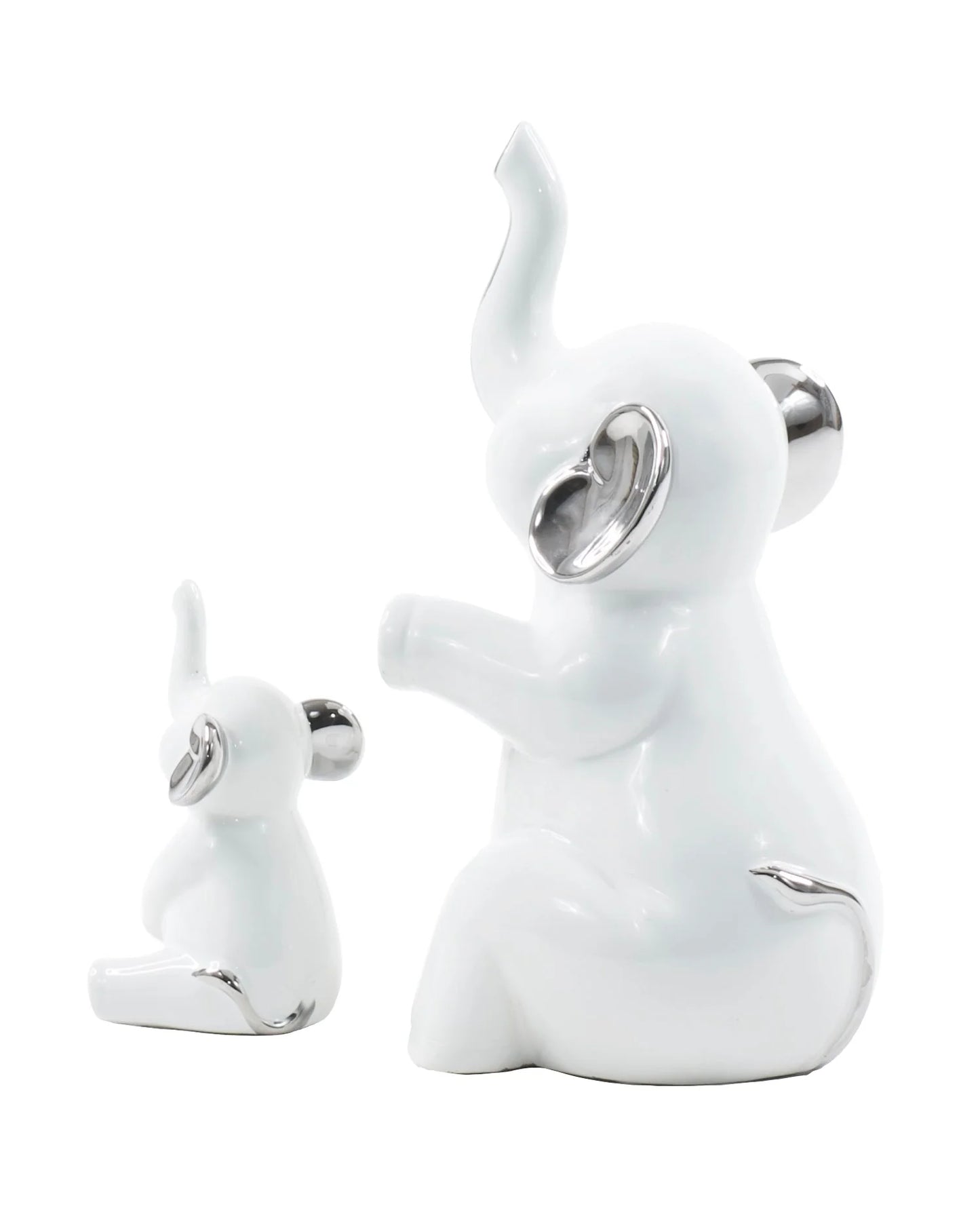 Elephant Family Sculpture